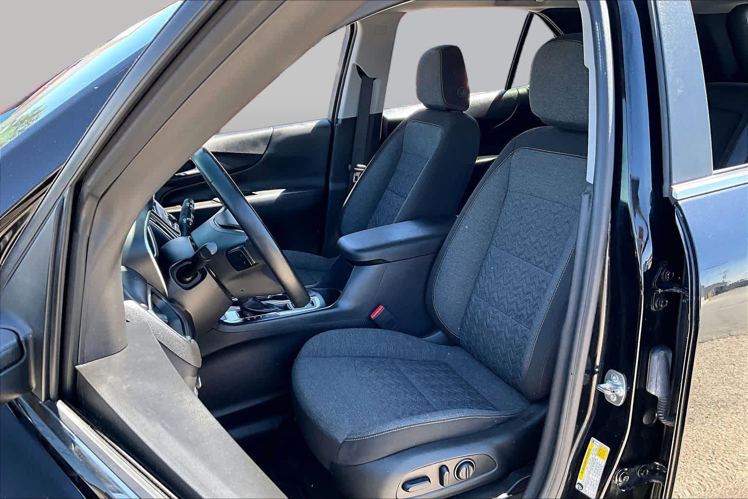 Used 2024 Chevrolet Equinox LT AWD/4WD image 7