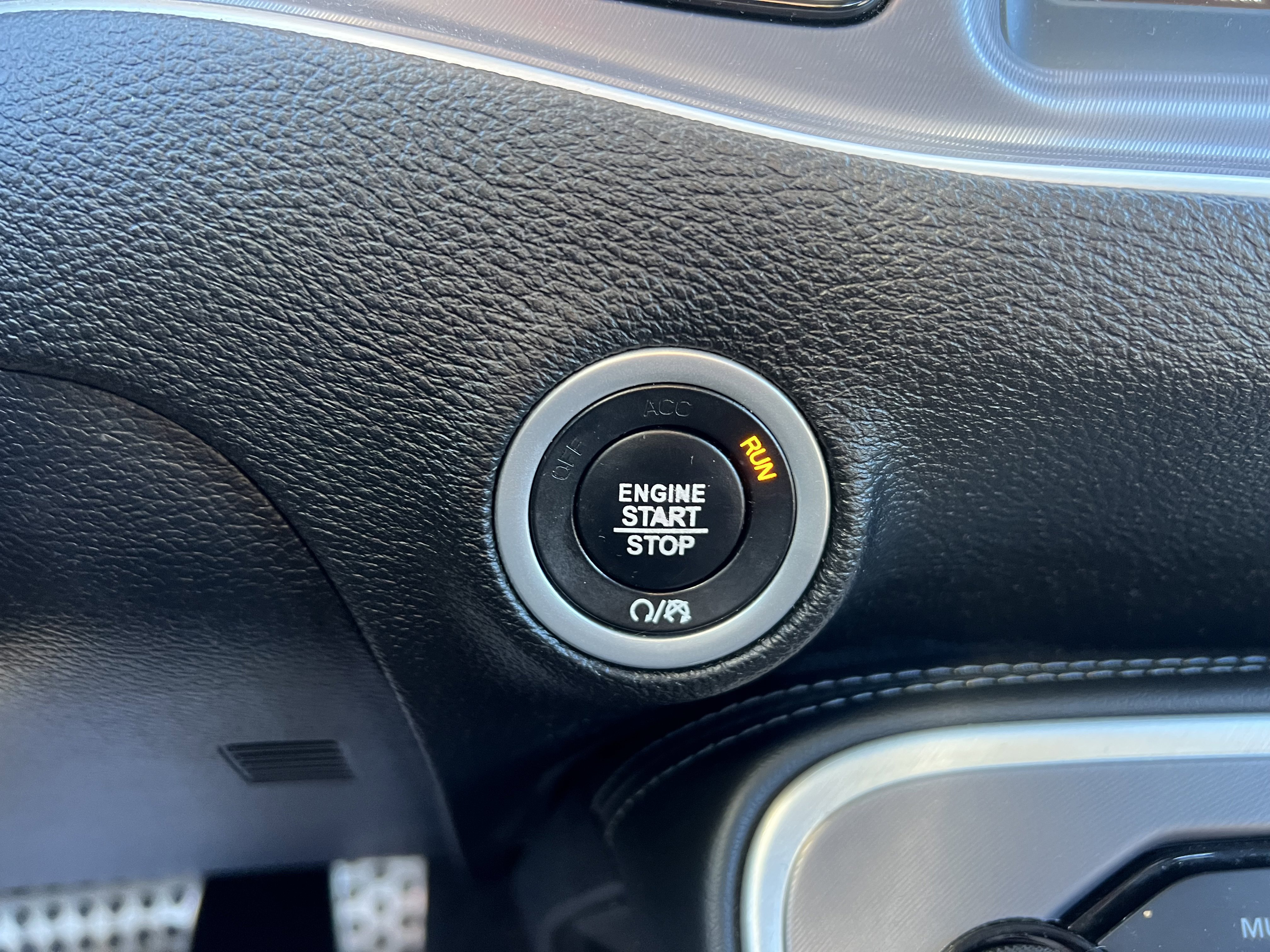 Used 2022 Dodge Challenger R/T image 21