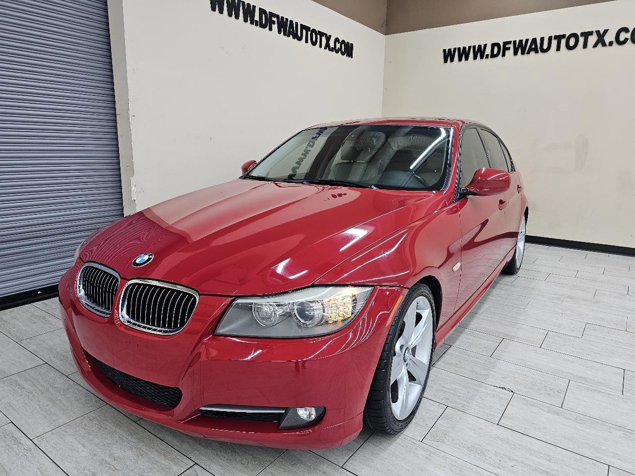 Used 2011 BMW 335i Sedan RWD image 2