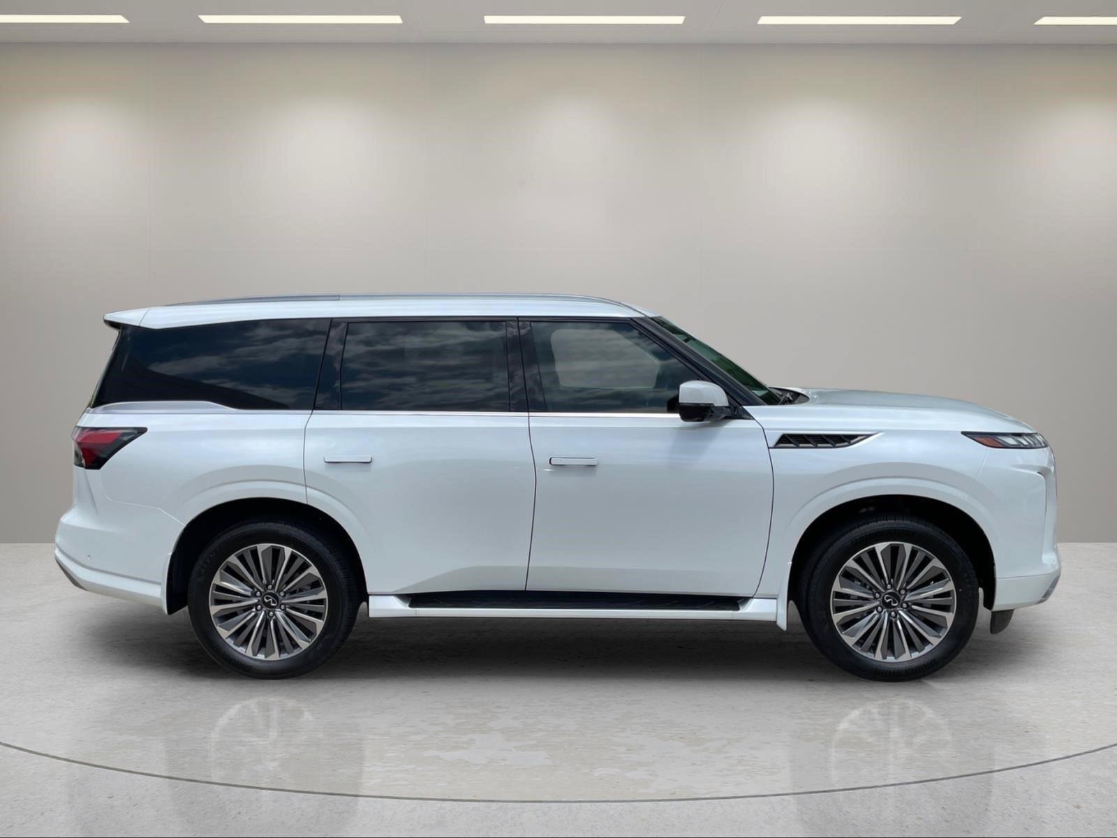 New 2026 INFINITI QX80 Luxe w/ Cargo Package RWD image 10