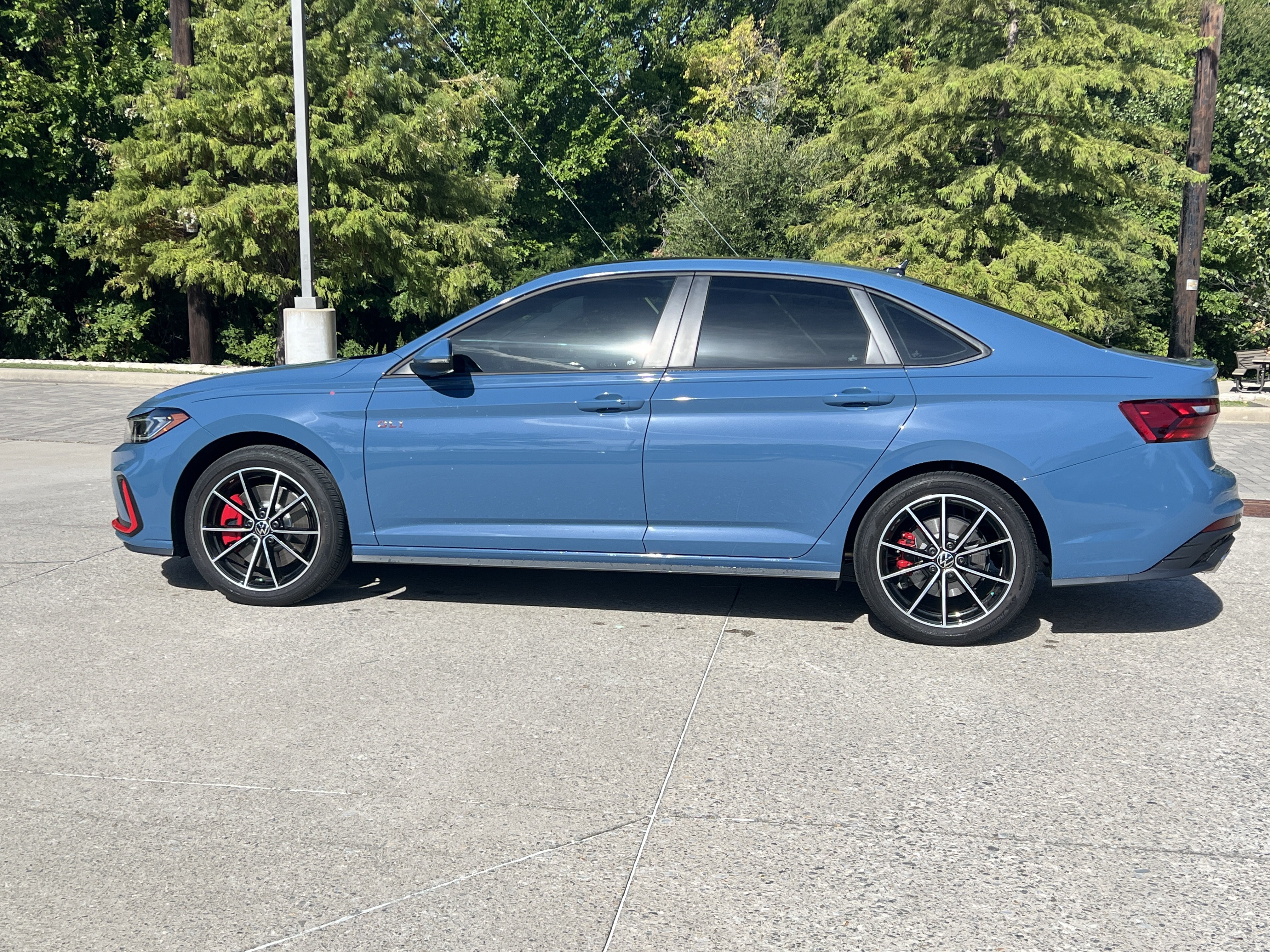 Certified 2026 Volkswagen Jetta GLI Autobahn FWD image 6