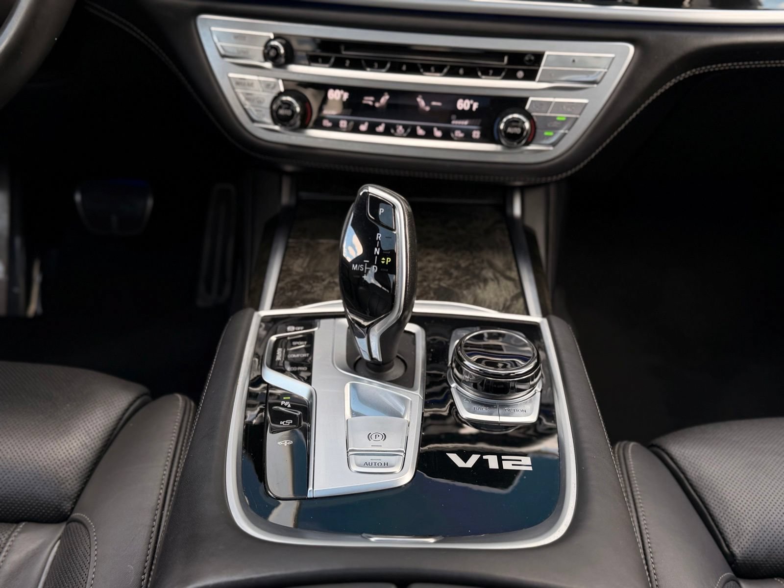 Used 2018 BMW M760i xDrive AWD/4WD image 54