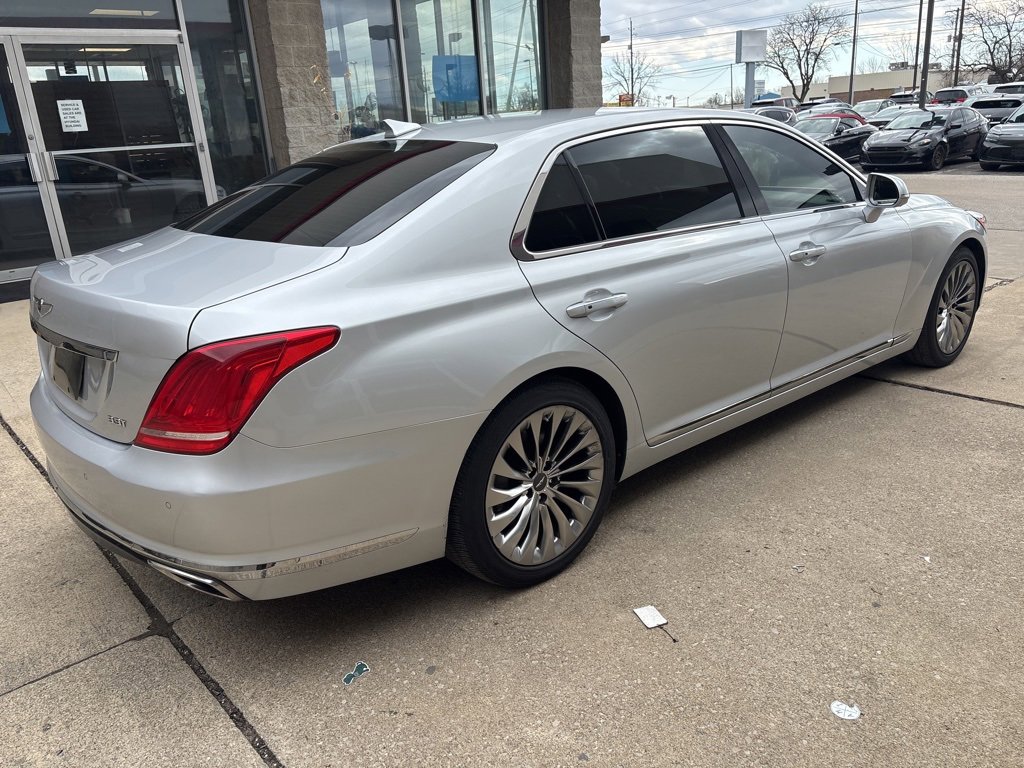Used 2018 Genesis G90 3.3T Premium image 5