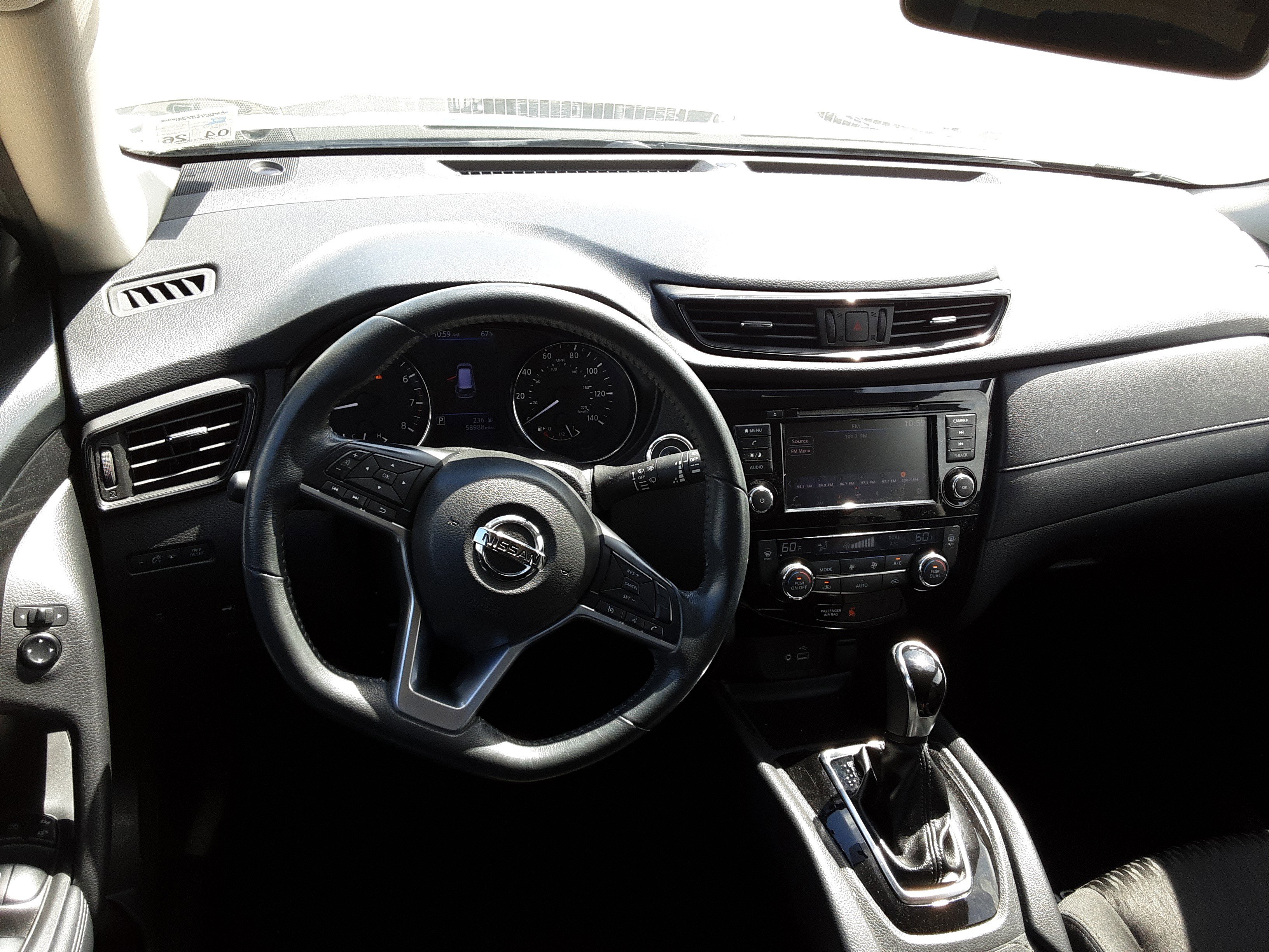 Used 2018 Nissan Rogue SV image 18