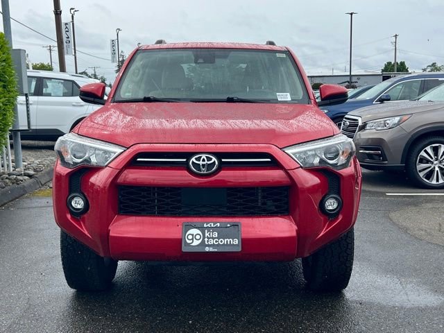 Used 2022 Toyota 4Runner SR5 AWD/4WD image 4