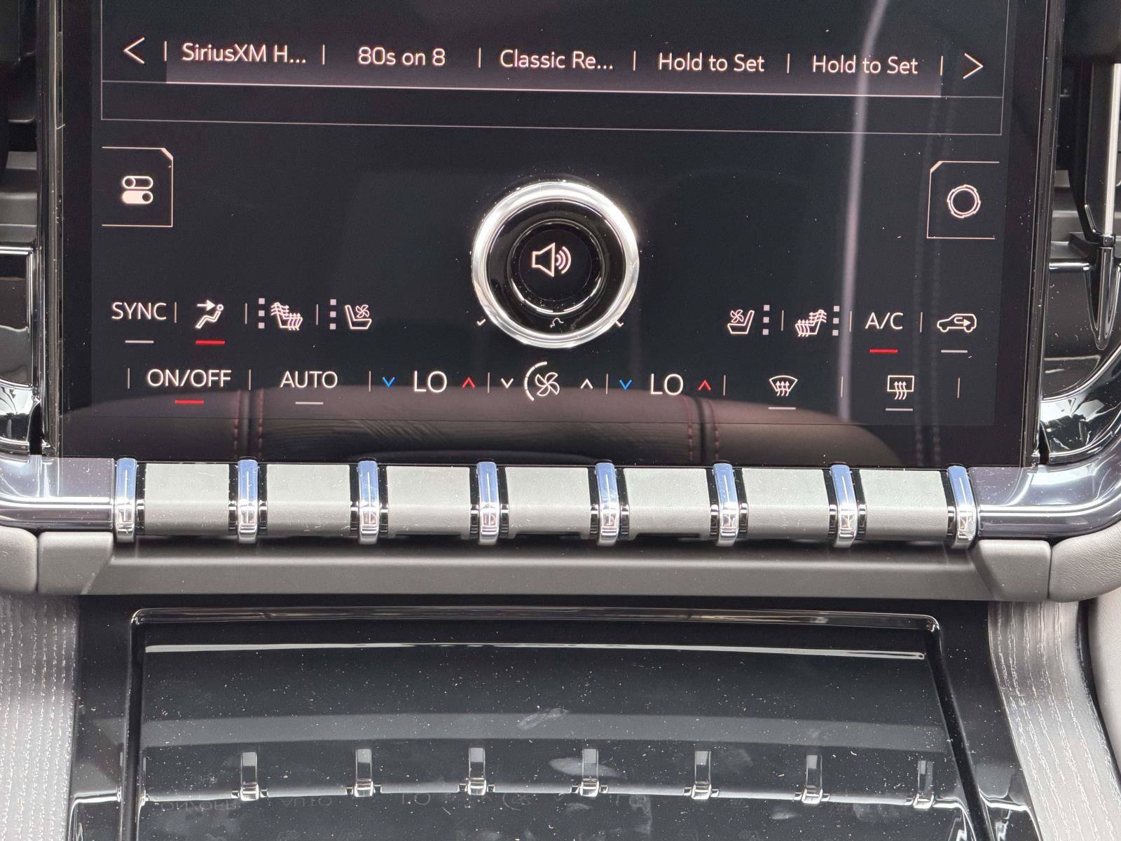 New 2026 GMC Yukon AT4 Ultimate AWD/4WD image 15