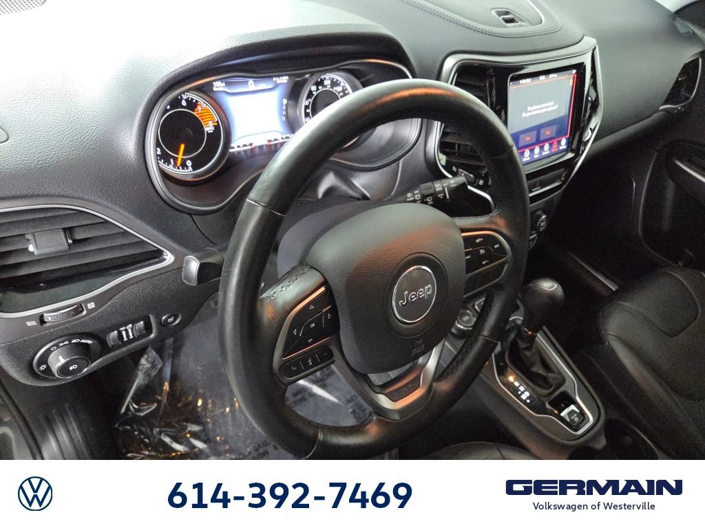 Used 2019 Jeep Cherokee Limited AWD/4WD image 12