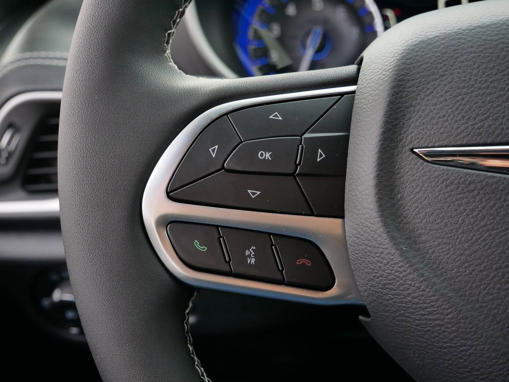 New 2026 Chrysler Pacifica Select image 24