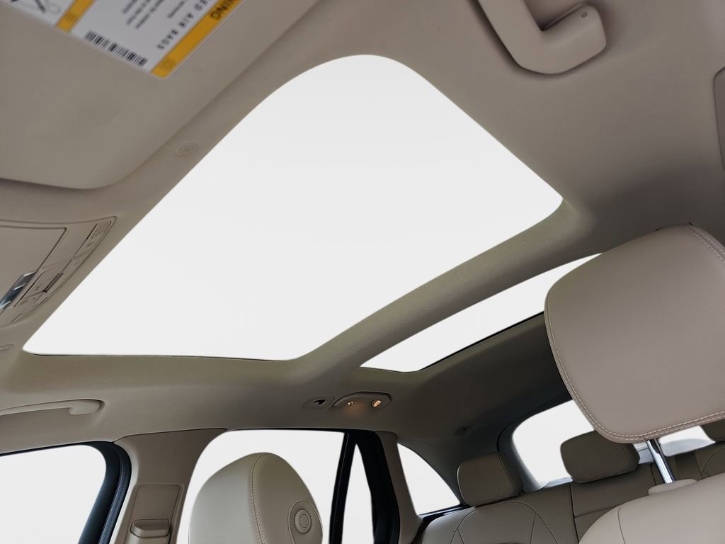 Used 2022 Mercedes-Benz GLC 300 4MATIC image 32