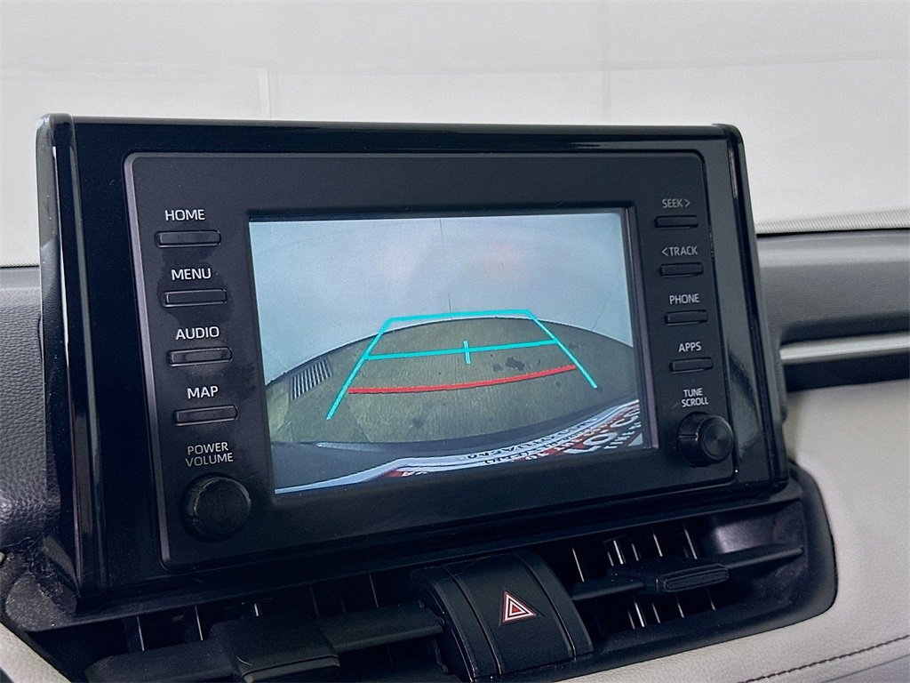 Used 2019 Toyota RAV4 XLE image 10