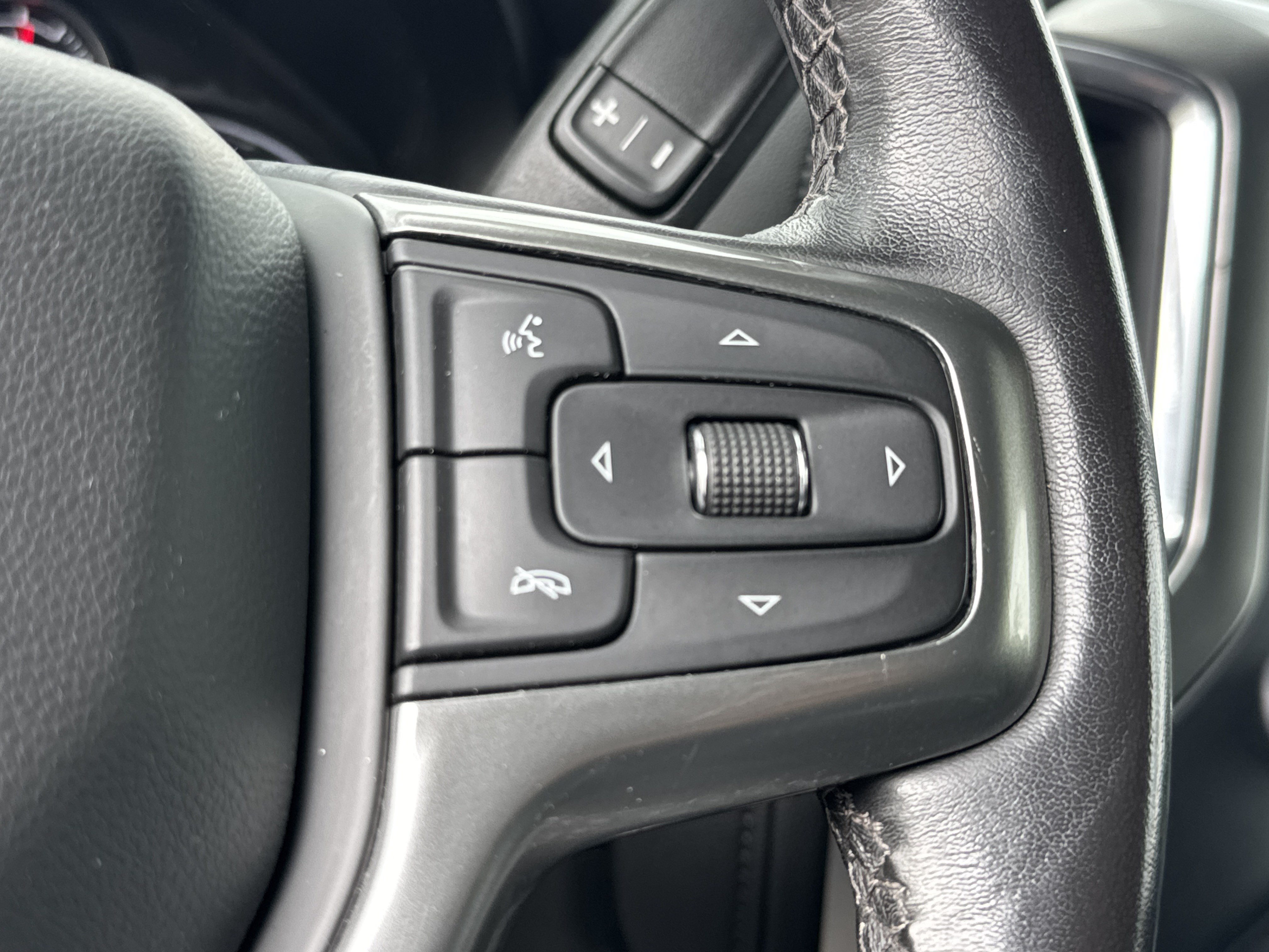 Used 2021 Chevrolet Silverado 1500 RST AWD/4WD image 21