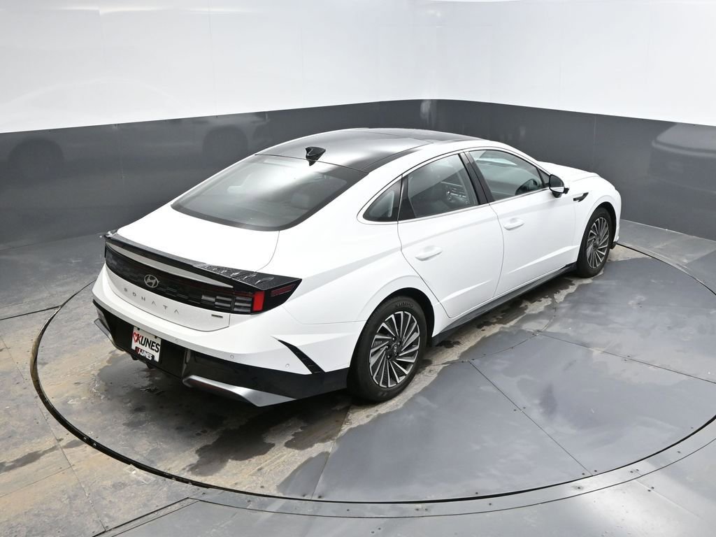 Used 2024 Hyundai Sonata Limited image 29