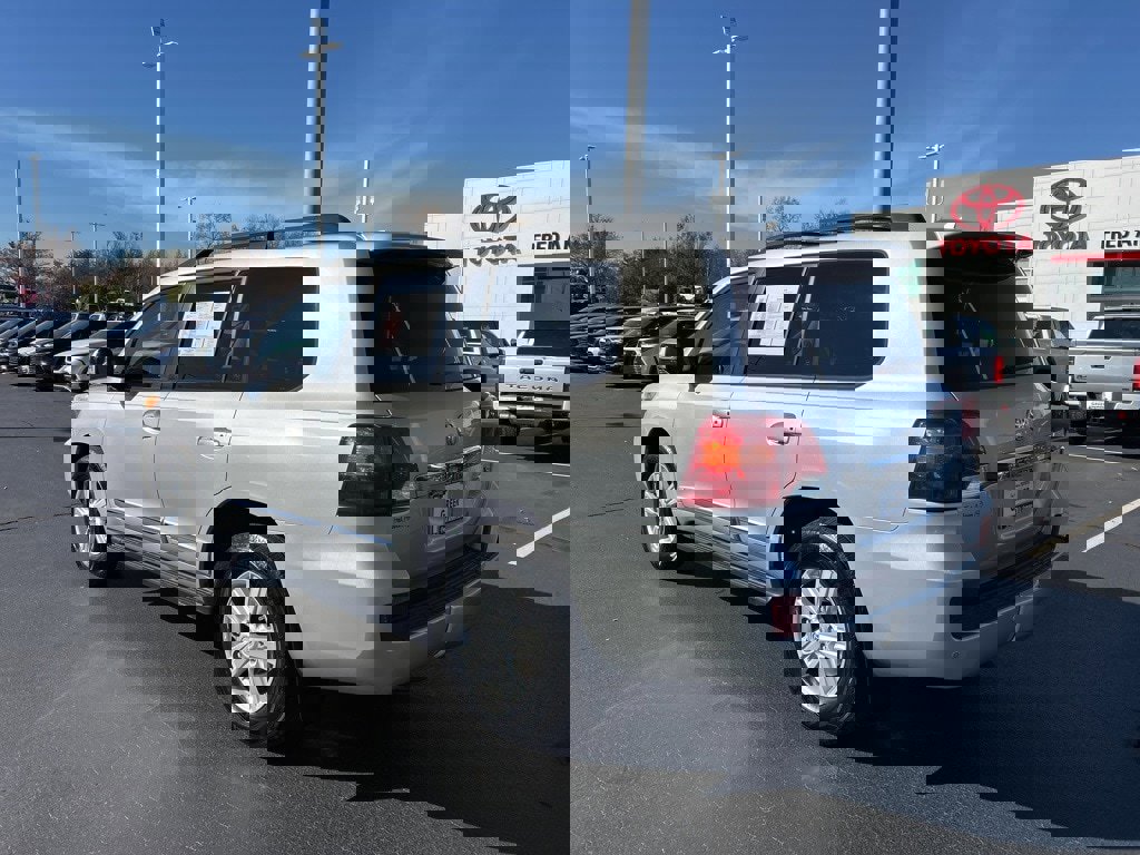 Used 2015 Toyota Land Cruiser image 18