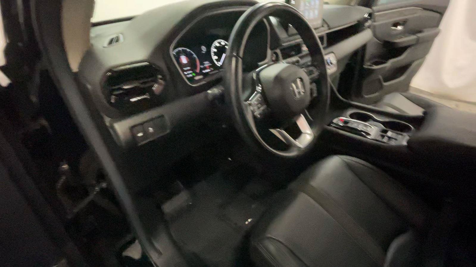 Certified 2025 Honda Pilot EX-L image 33