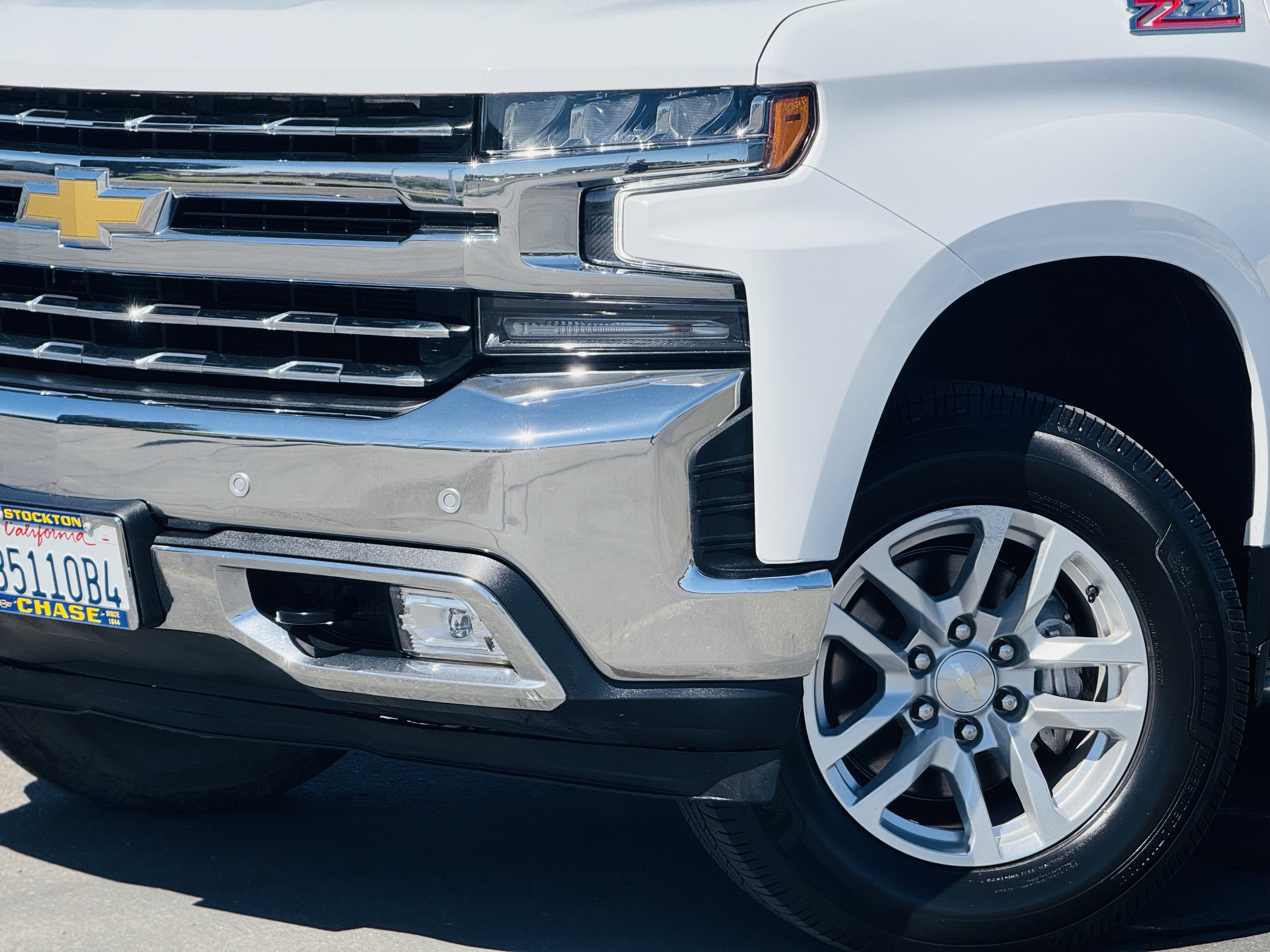 Used 2022 Chevrolet Silverado 1500 LTZ w/ LTZ Convenience Package II AWD/4WD image 4