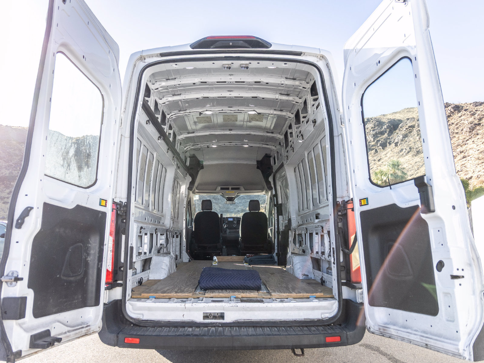 Used 2020 Ford Transit 250 148 High Roof Extended RWD image 7