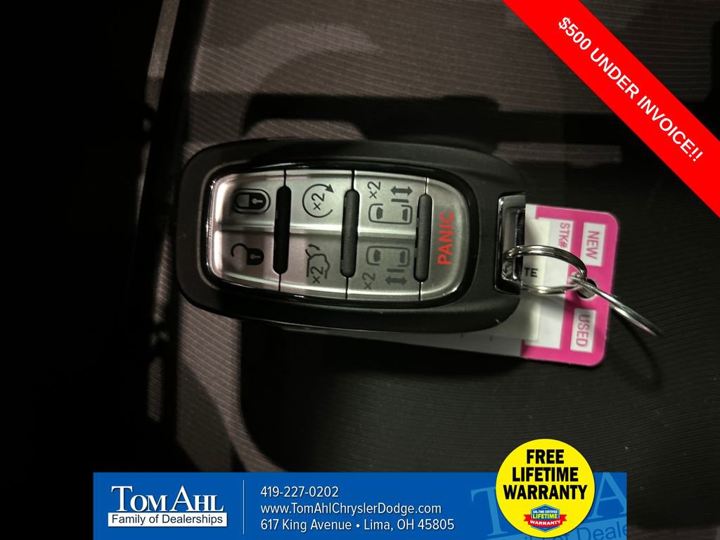 New 2026 Chrysler Voyager LX image 20