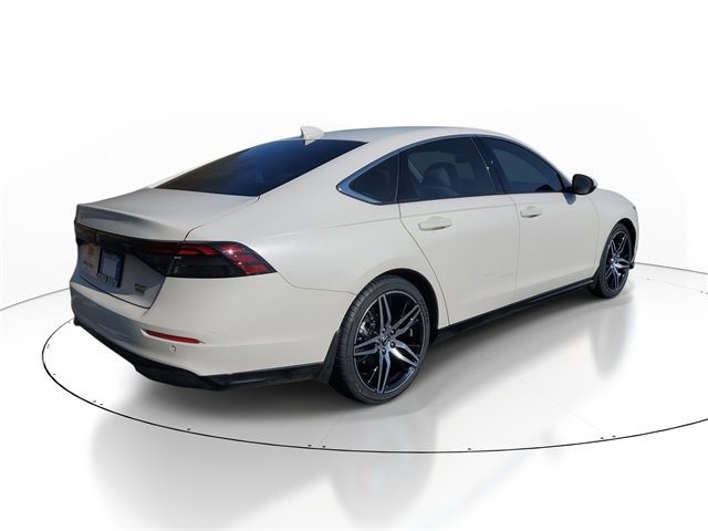 Used 2024 Honda Accord Touring image 6