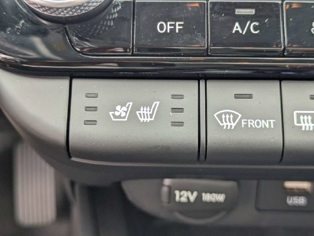 Used 2023 Hyundai Elantra Limited FWD image 23