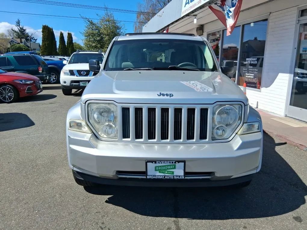 Used 2008 Jeep Liberty Sport w/ Popular Equipment Group image 2