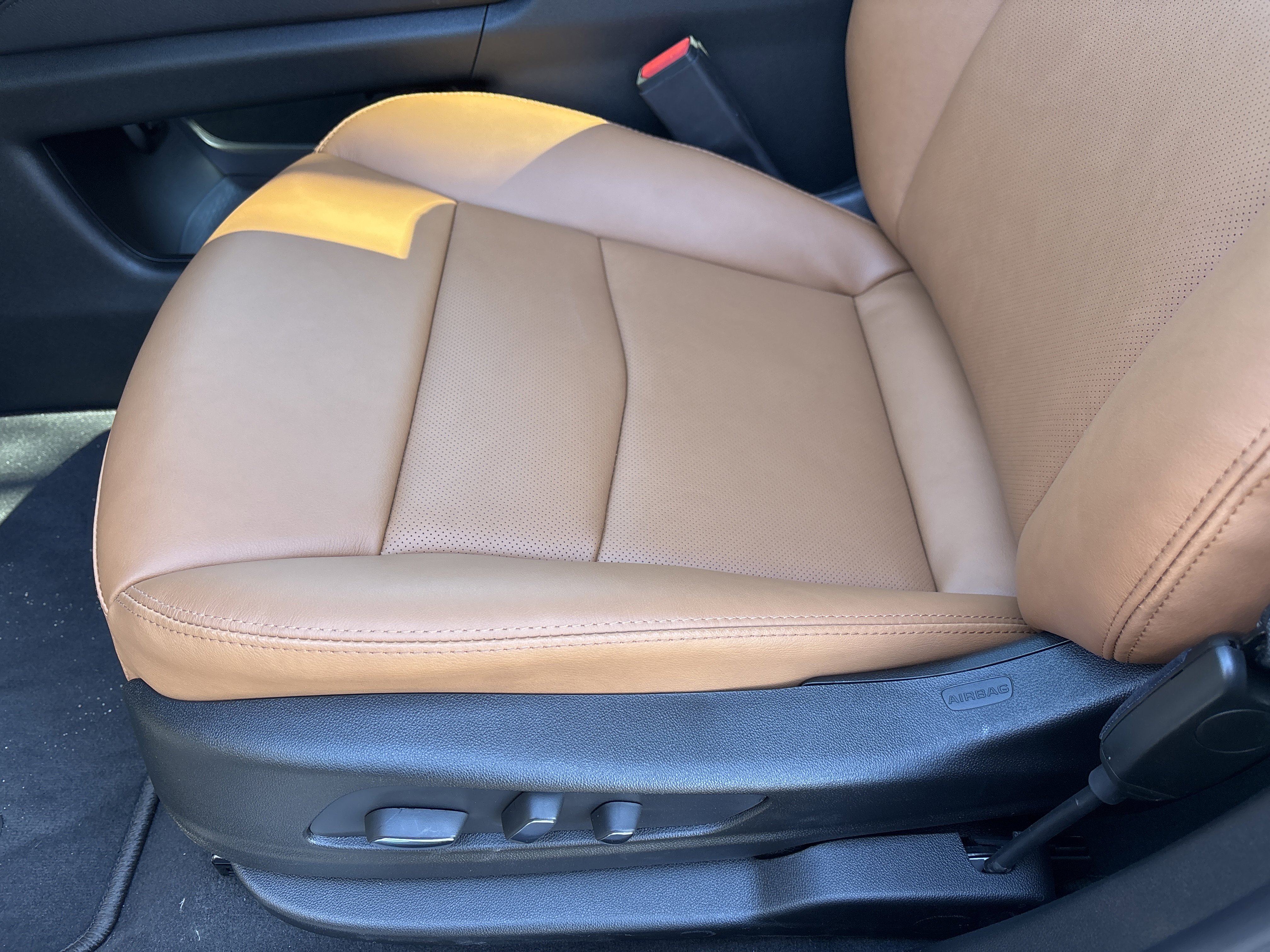 New 2026 Cadillac XT5 Premium Luxury w/ LPO, ONYX Package AWD/4WD image 28