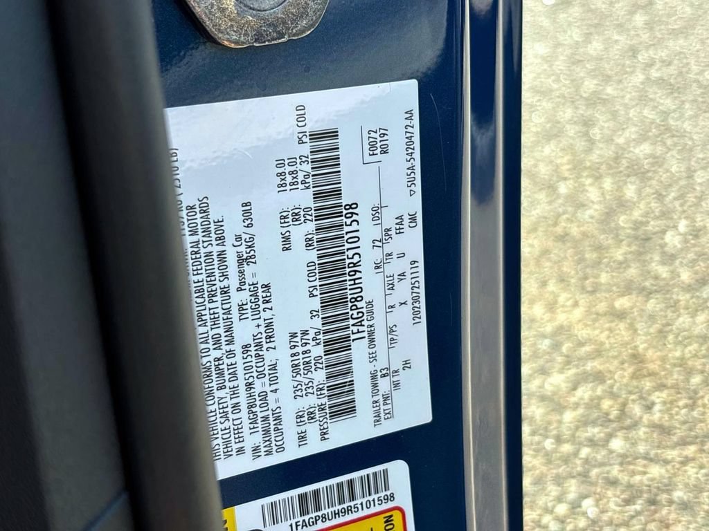 Used 2024 Ford Mustang Convertible RWD image 26