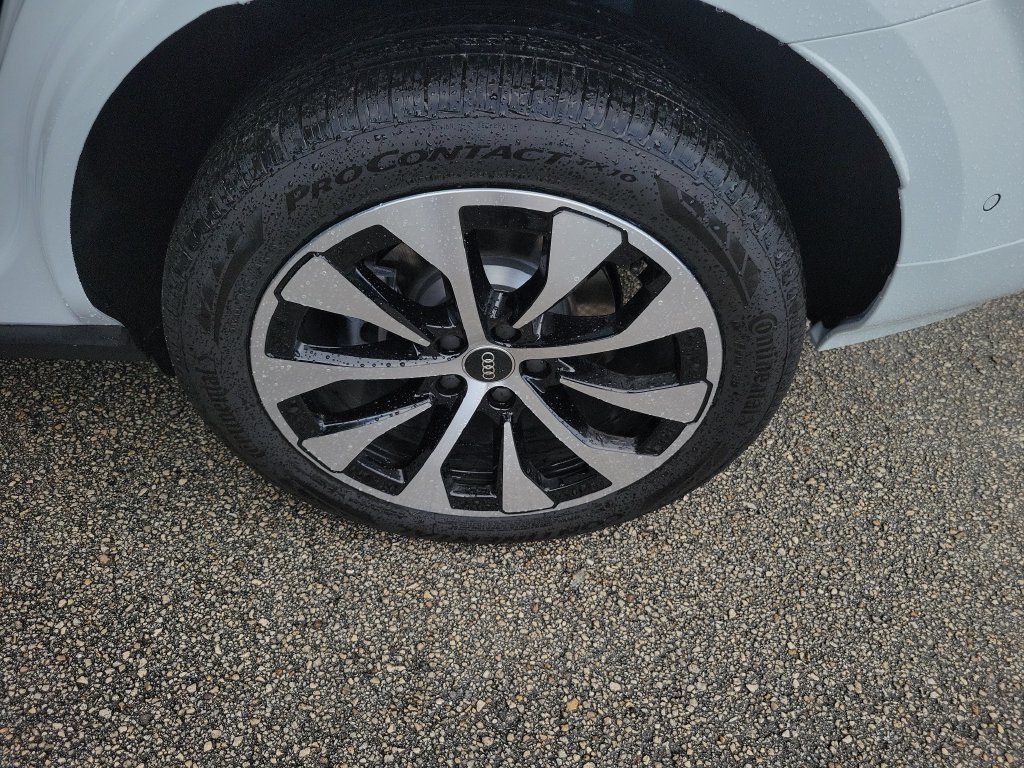 New 2026 Audi Q3 quattro 2.0T AWD/4WD image 28