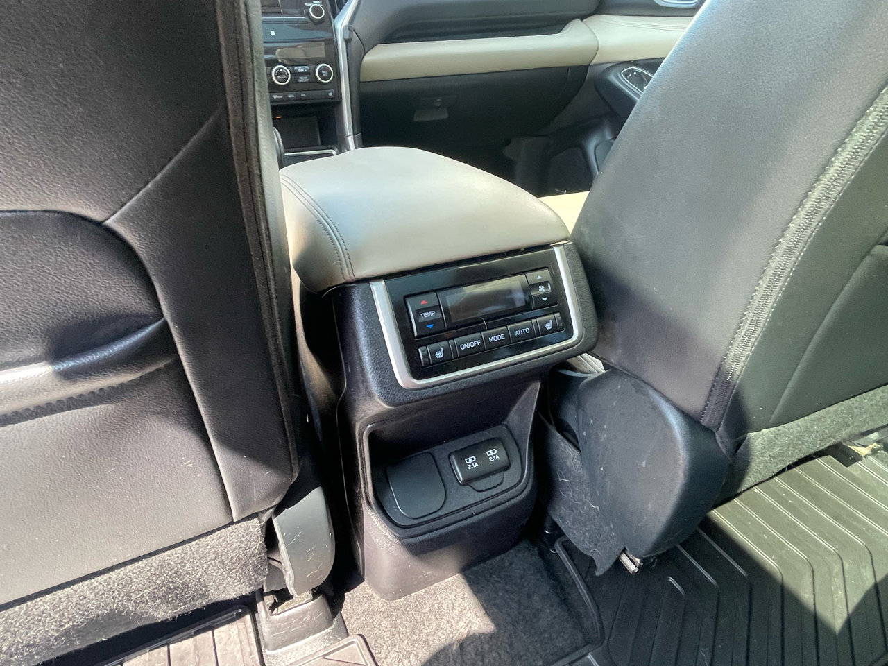 Used 2020 Subaru Ascent Limited w/ Technology Package image 11