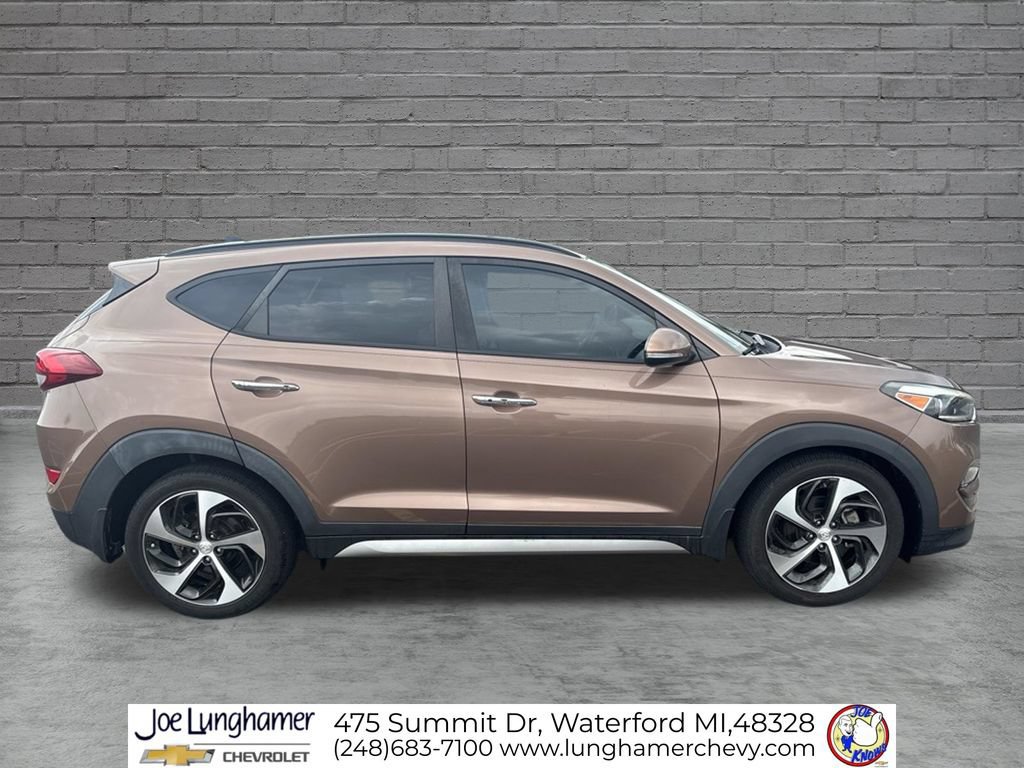Used 2017 Hyundai Tucson Limited w/ Limited Ultimate Package 03 FWD video 2