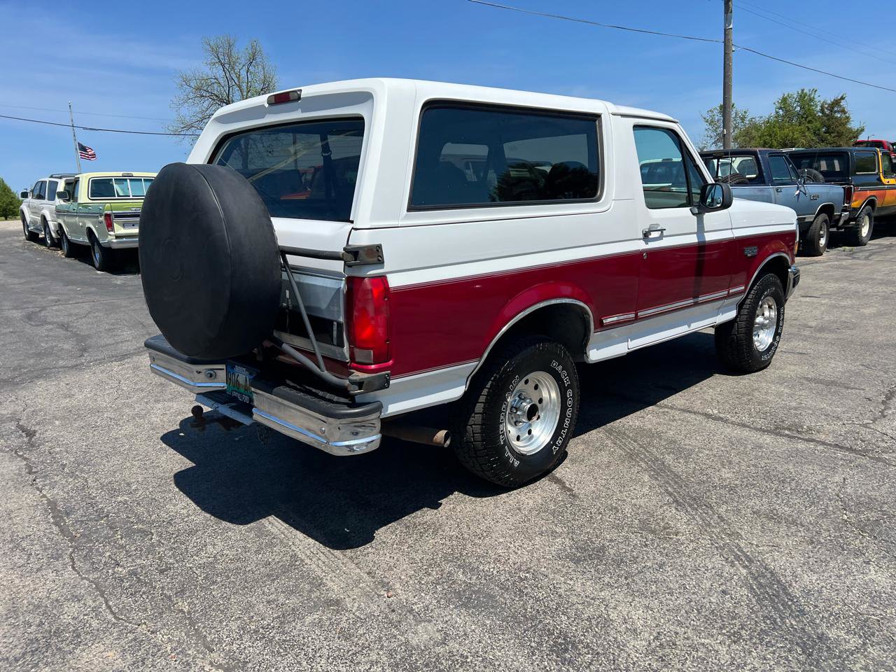 Used 1994 Ford Bronco XLT AWD/4WD image 6