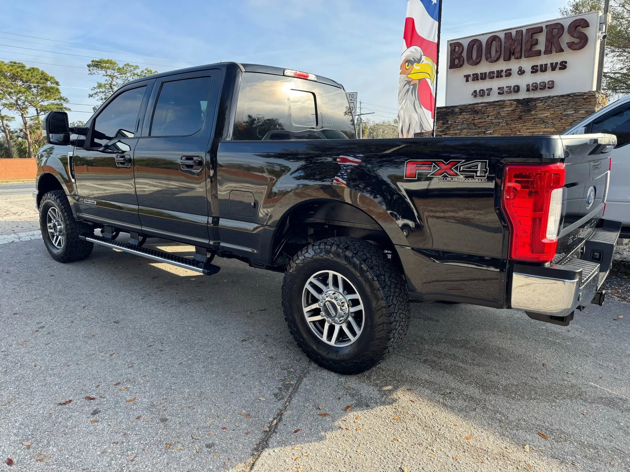 Used 2017 Ford F250 Lariat w/ Lariat Value Package image 5