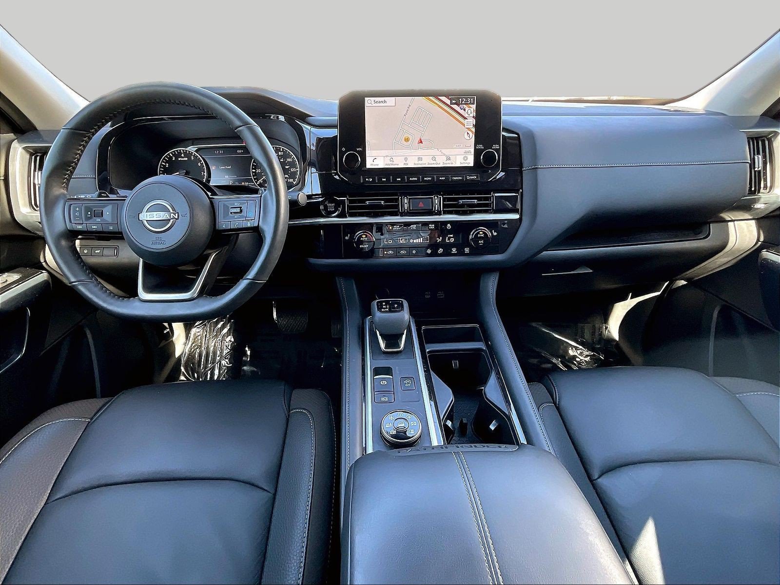 Certified 2025 Nissan Pathfinder SL AWD/4WD image 10