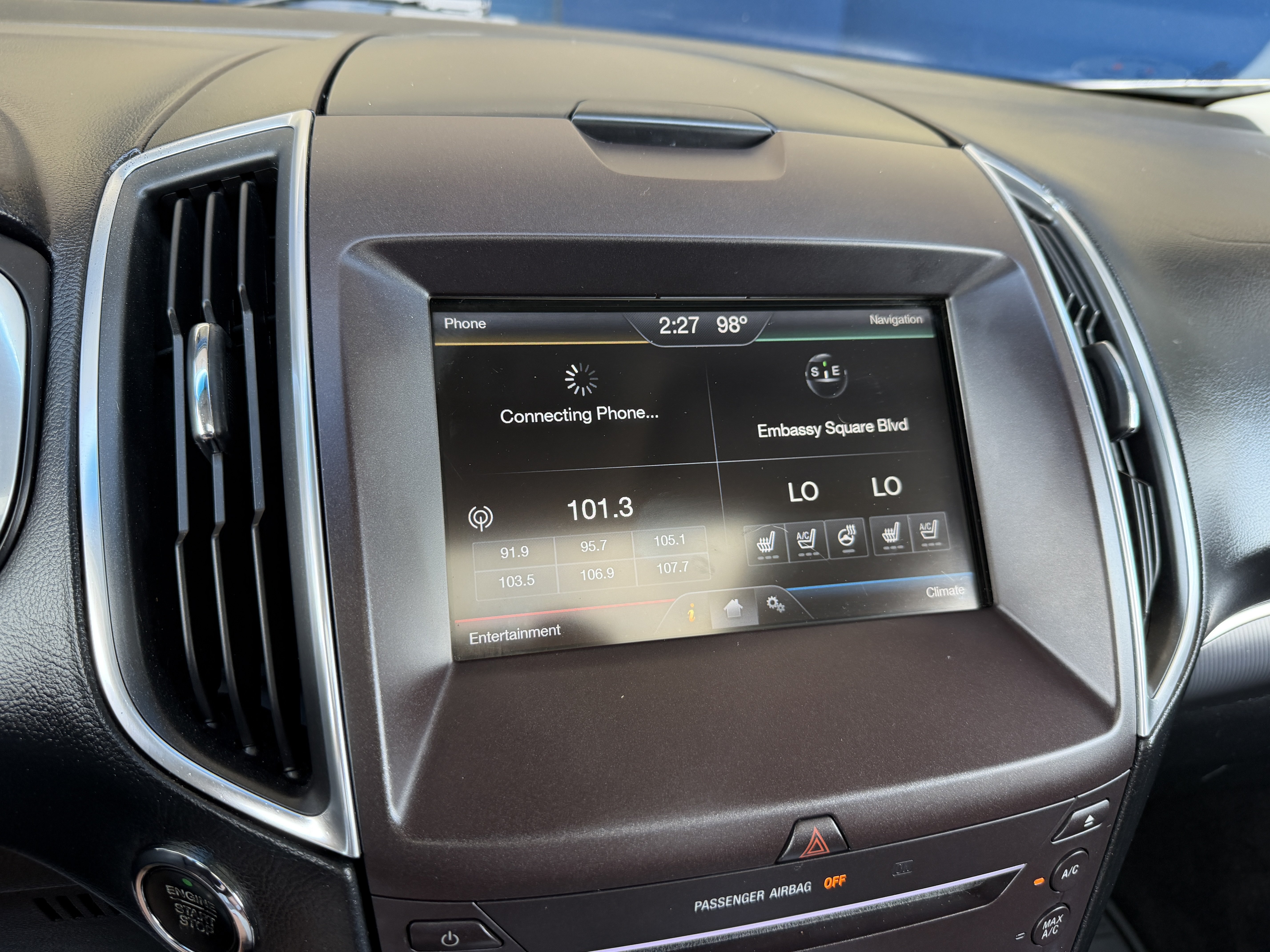 Used 2015 Ford Edge Titanium w/ Equipment Group 301A AWD/4WD image 20