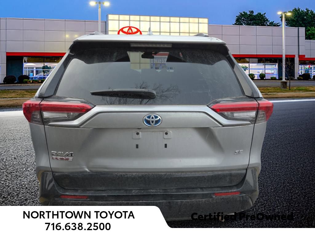 Used 2021 Toyota RAV4 SE w/ Weather & Moonroof Package image 9