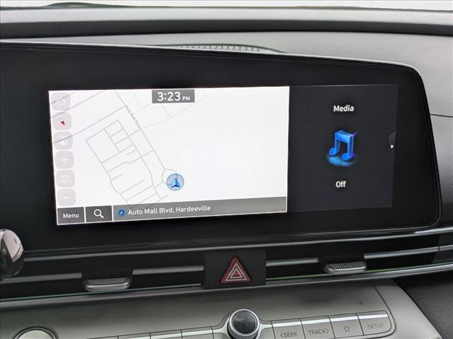 New 2025 Hyundai Elantra Limited image 14