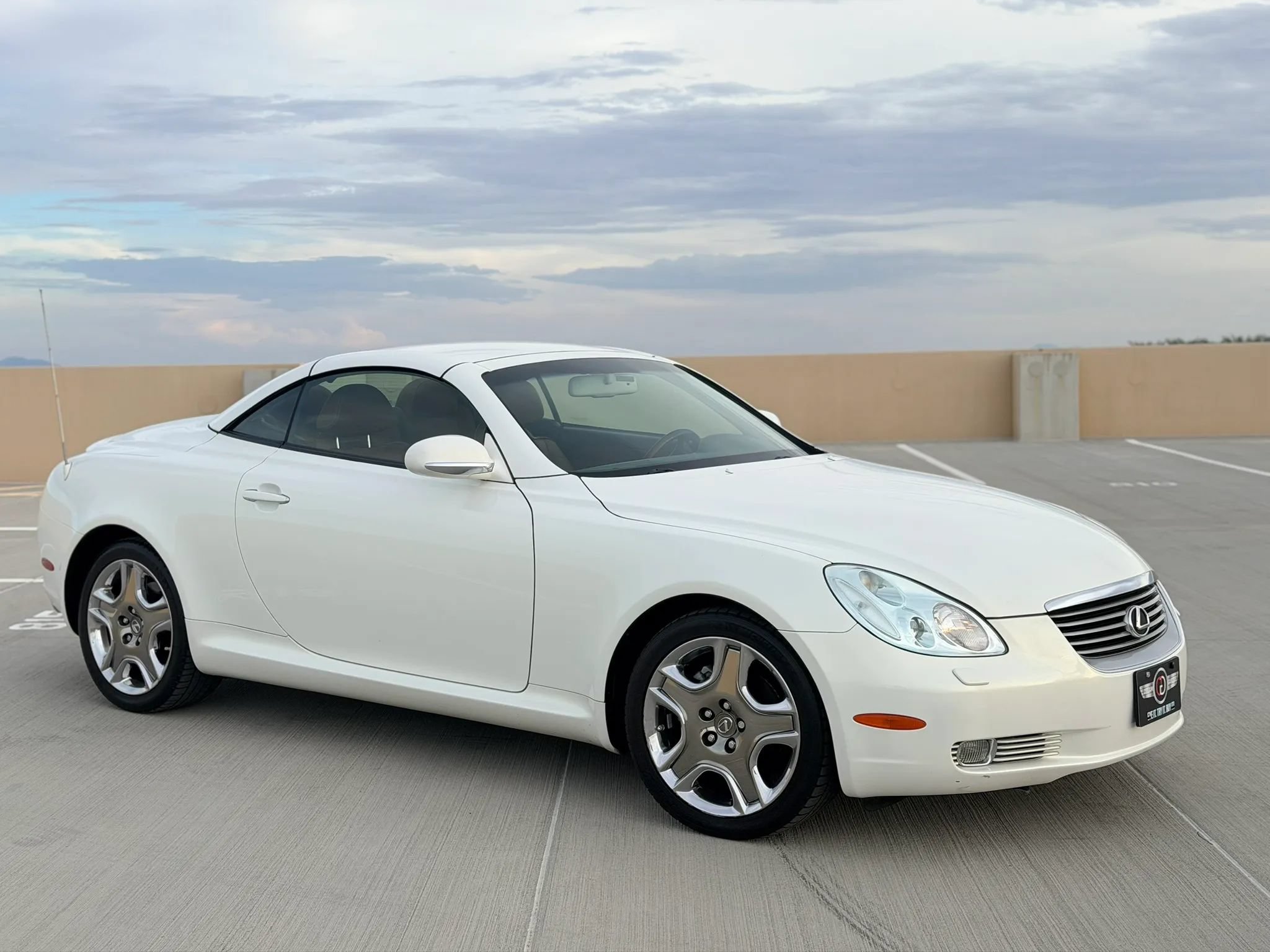 Used 2003 Lexus SC 430 Convertible RWD image 3