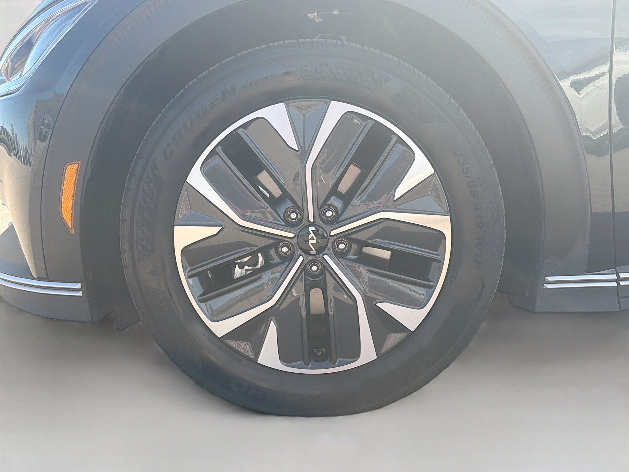 Used 2024 Kia EV6 Light AWD/4WD image 11