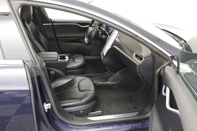 Used 2015 Tesla Model S 85D image 22