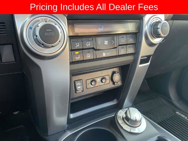 Used 2014 Toyota 4Runner Limited AWD/4WD image 33