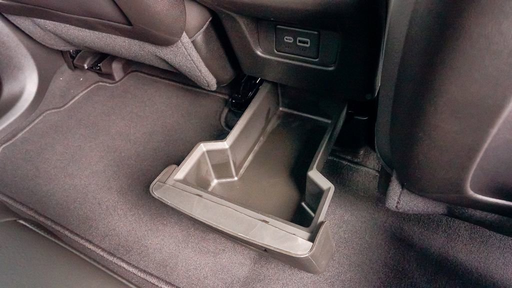 Certified 2025 Cadillac XT6 Luxury image 17