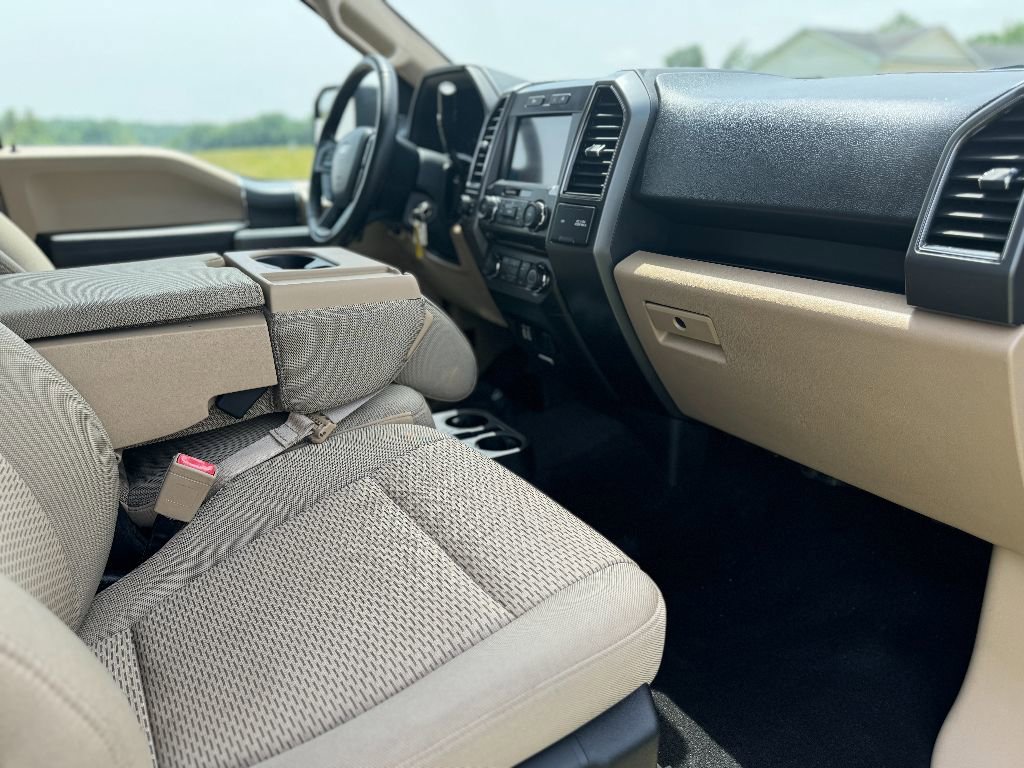 Used 2018 Ford F150 XLT w/ Equipment Group 302A Luxury image 35