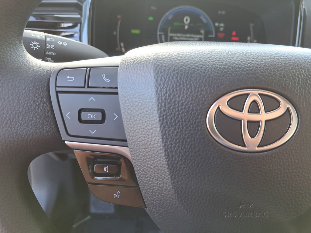 Certified 2025 Toyota Camry LE image 18