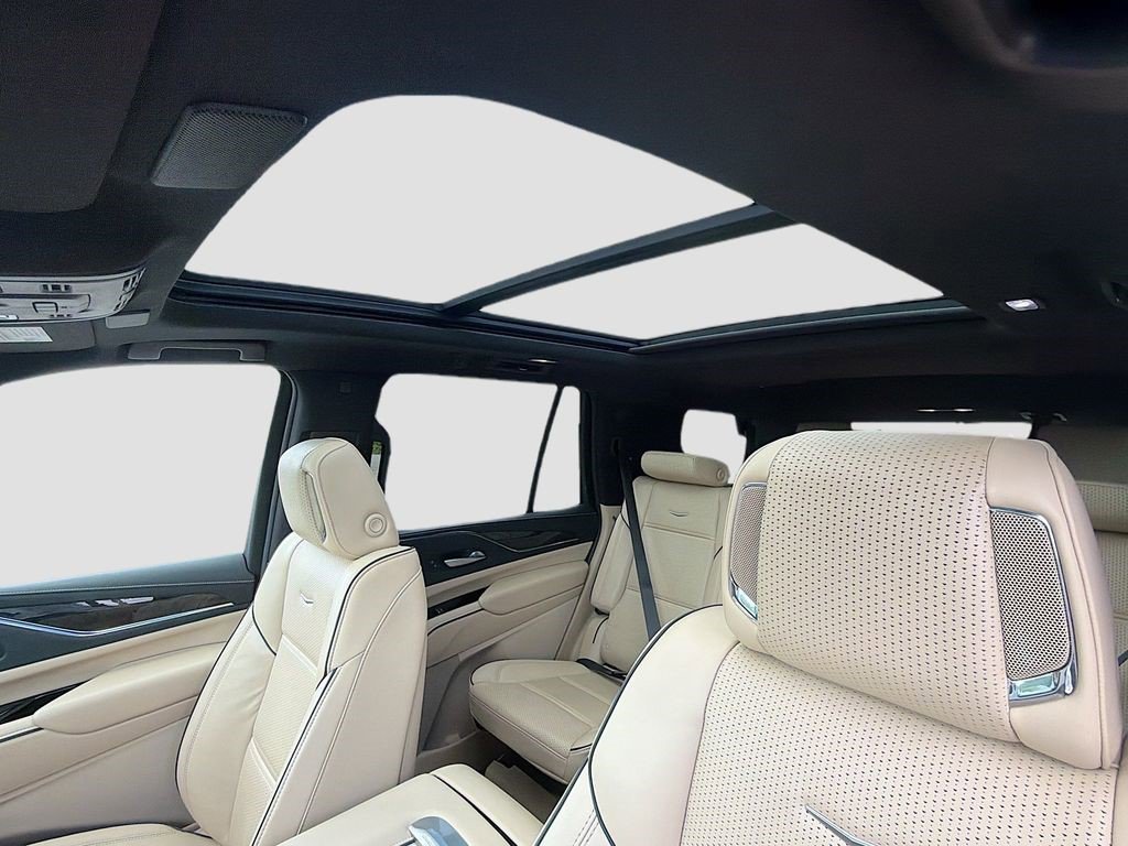 Certified 2024 Cadillac Escalade Premium Luxury AWD/4WD image 20