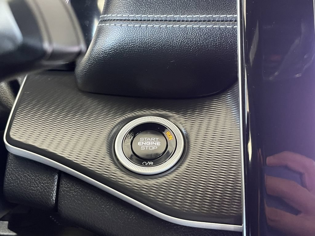 New 2026 Jeep Grand Cherokee Laredo AWD/4WD image 19