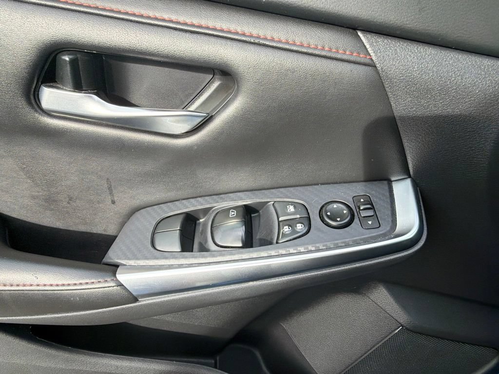 Used 2024 Nissan Sentra SR FWD image 19