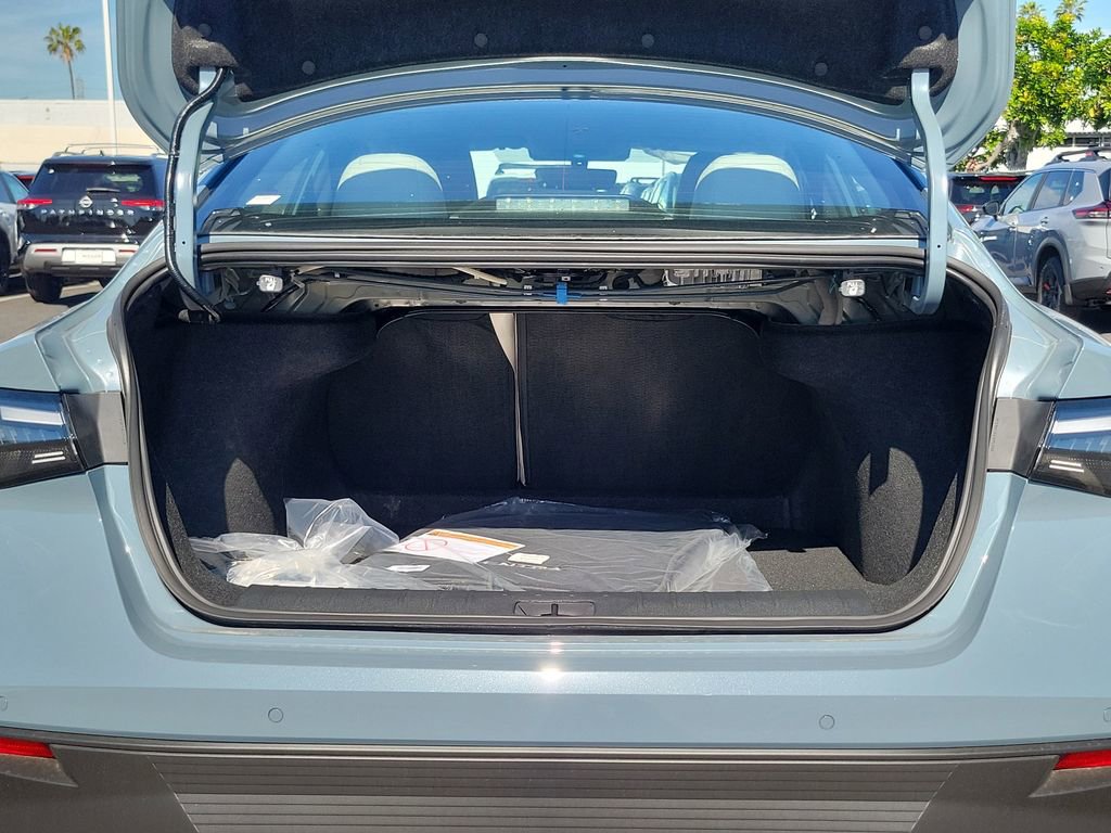 New 2026 Nissan Sentra SL w/ Floor Mat Package FWD image 17