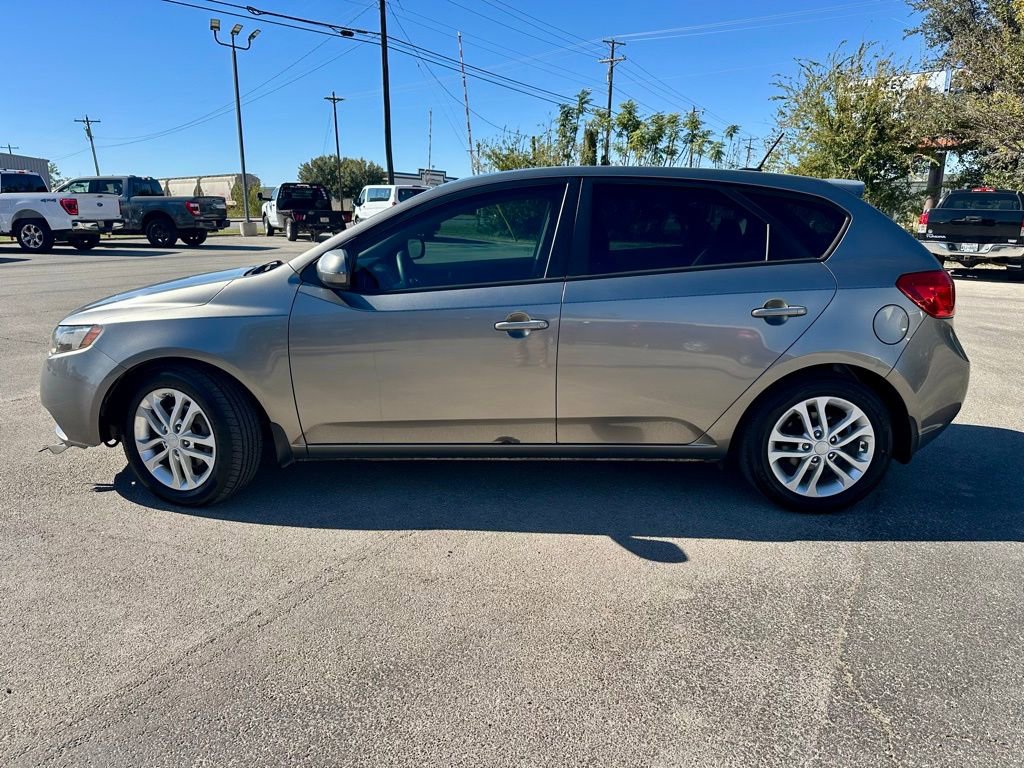 Used 2012 Kia Forte EX image 2