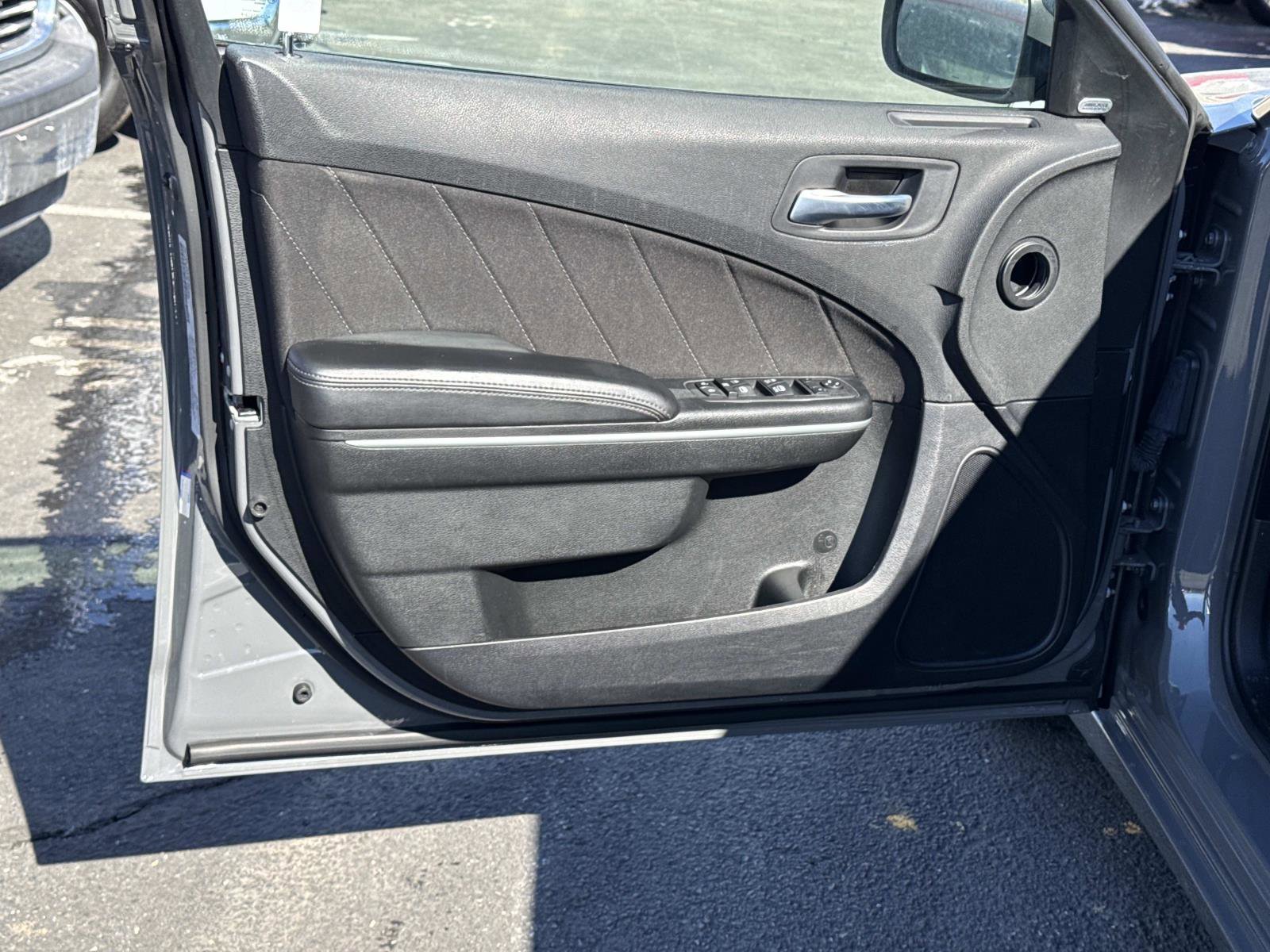 Used 2023 Dodge Charger SXT image 18