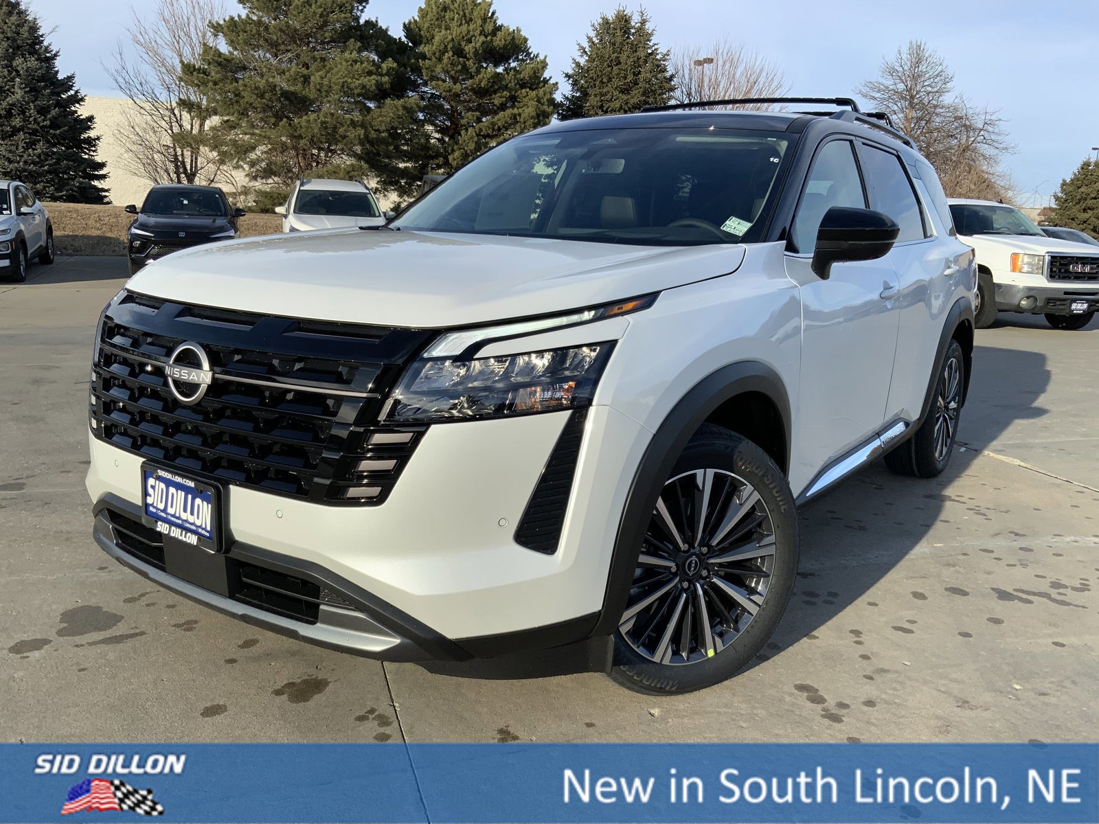 New 2026 Nissan Pathfinder Platinum w/ Cargo Package image 1