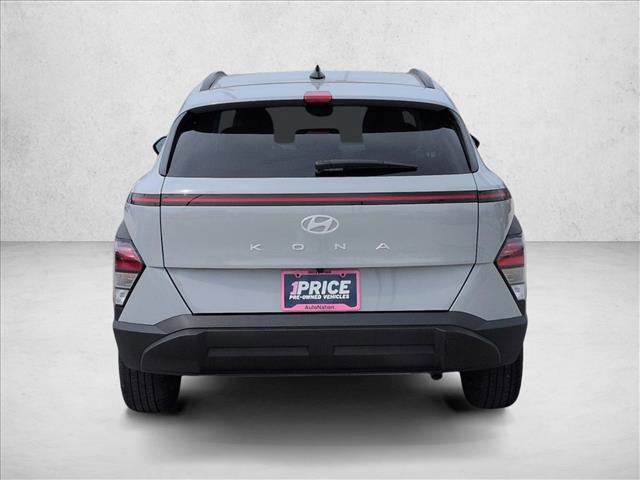 Used 2025 Hyundai Kona SEL image 7